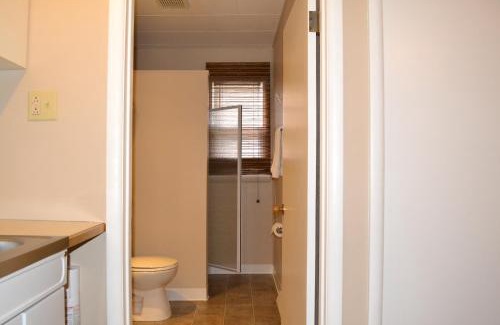 East Kootenay Hotel | Lido Motel
