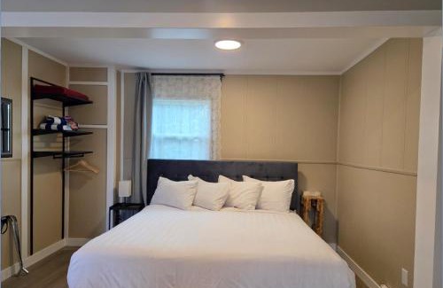 East Kootenay Hotel | Lido Motel