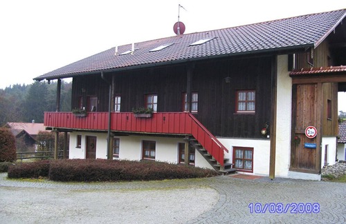 Bad Birnbach Apartment | Liebevoll eingerichtete FeWo im EG mit Südlage