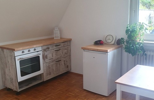 Altena House | Liebevoll Eingerichtete Ferienwohnung am Fluss in Beliebtem Wandergebiet