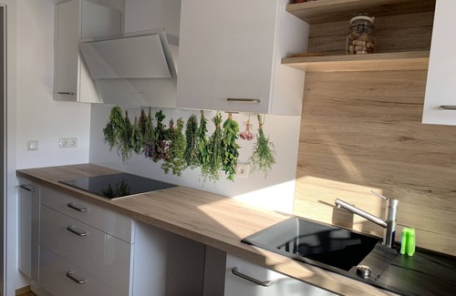 Furstenfeldbruck District Apartment | Liebevoll und Hochwertig Renovierte Wohnung für Ihre Auszeit