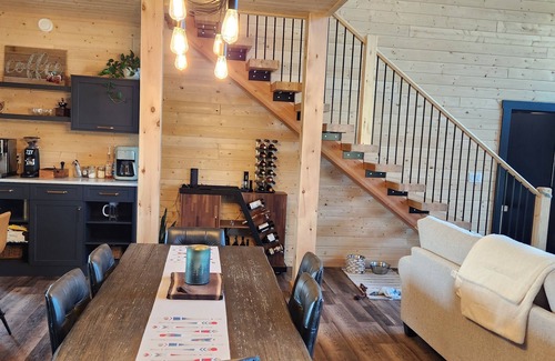 Parkland Beach Cabin | Life is better at the Lake with stunning lake views!
