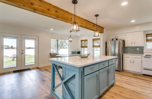 Graford House | Life is Better at the Lake. Come relax at FishCamp@PK