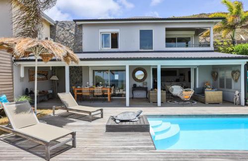 Bellevue Villa | Life Is Good In Cul De Sac