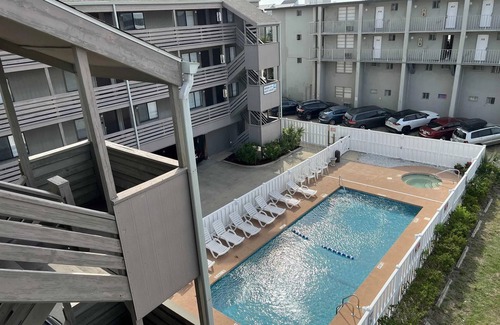 Garden City Condo | "Life's a Beach" 1 block from beach, pier and inlet boardwalk.