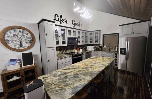 Brevard Villa | Life's Good Retreat!