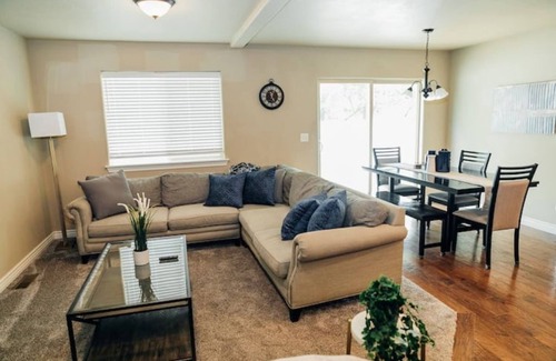Rigby House | Lifes Lemmonade