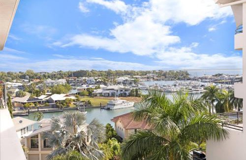 Cullen Bay Apartment | Lifestyle Rich Waterfront Residence with Bay Views