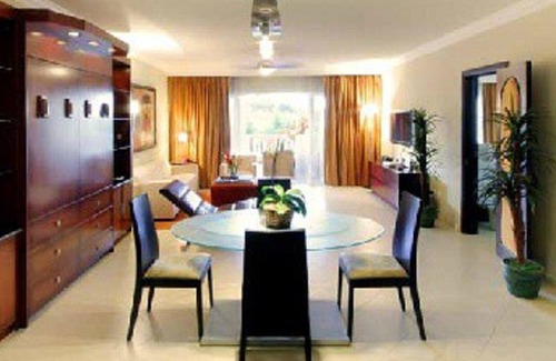 Los Maestros Villa | Lifestyle Villa 6 Bedroom Villa