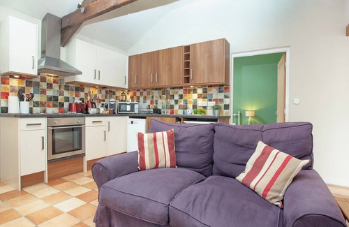 Lifton Cottage | Lifton Hall - The Barn
