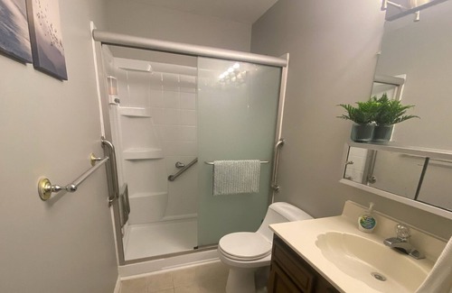 Firestone Park House | Light and Bright, Newly Updated Peaceful Home
