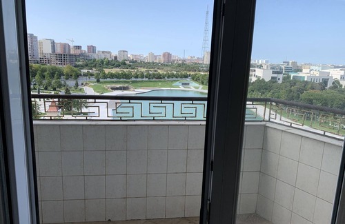 Nasimi House | Light and huge apartment in the green area