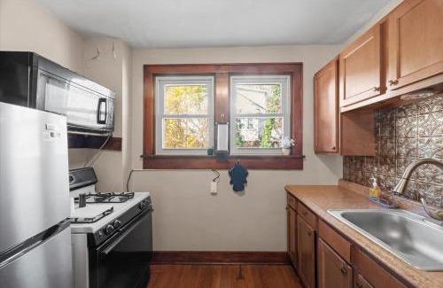Pittsburgh House | Light-Bright with Craftsman Character and Views