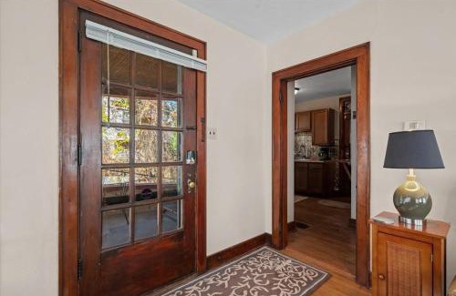 Pittsburgh House | Light-Bright with Craftsman Character and Views