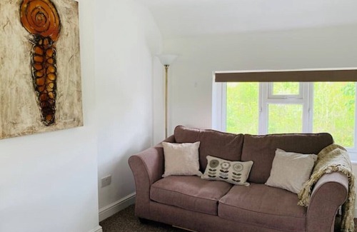 Wheatley Apartment | Light & Cosy flat with parking near A40 and M40 Oxford, Headington