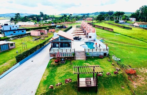 Ribeirao Claro House | Light Cottage.