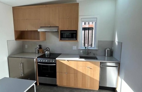 El Cerrito House | Light filled 1 bed, 1 bath ADU