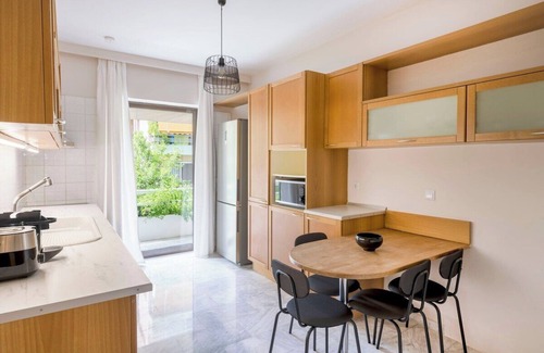 Marousi Apartment | Light-Filled 3BR Apartment in Marousi