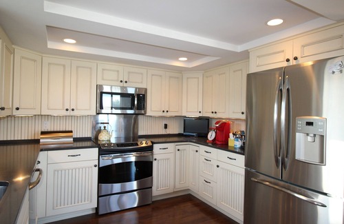 Westbrook Center House | Light filled Chalet Beach Home on Private Road to Association Beach