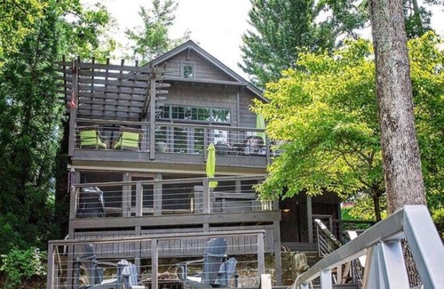 Santeetlah House | Light-filled custom Lake Front Home! Book NOW for summer.