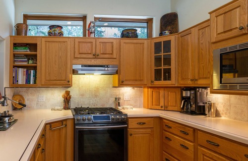 Jamestown House | Light Filled Home 10 miles West of Boulder with Views of Cascading Waterfalls