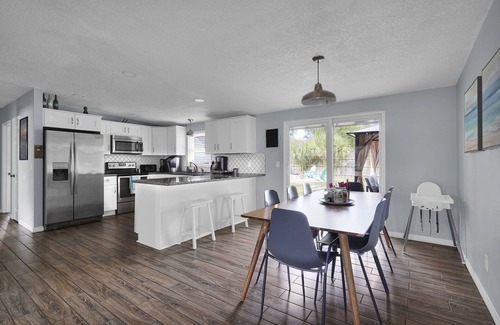 Isle of Palms House | Light Grey Getaway under 2 miles to mayo, 4 miles to the beach