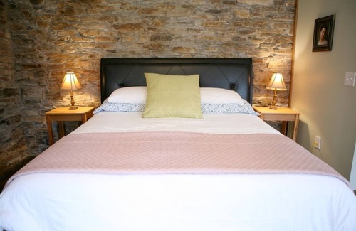 Harpers Ferry Bed & Breakfast | Light Horse Inn: Suite 4