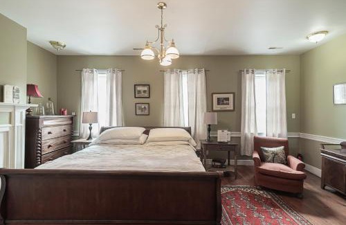 Bolivar Bed & Breakfast | Light Horse Inn