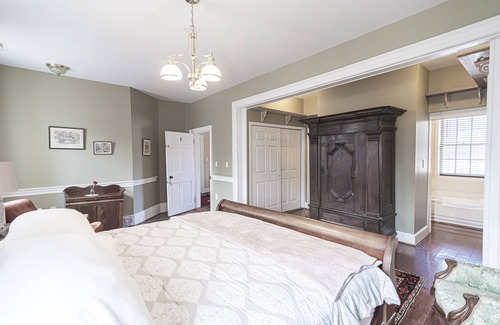 Bolivar Hotel | Light Horse Inn