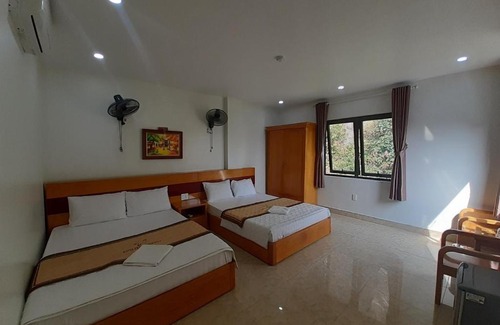 Cat Hai Hotel | Light House Hotel