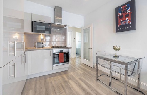 Pembridge Apartment | Light & Modern 2-Bed Notting Hill Apartment