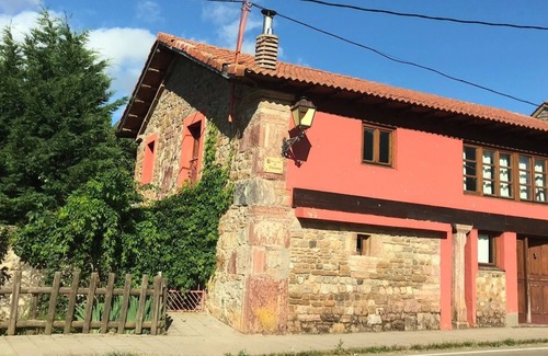 Torrebarrio House | Light of Babia. Rural house full rent at the foot of Peña Ubiña.