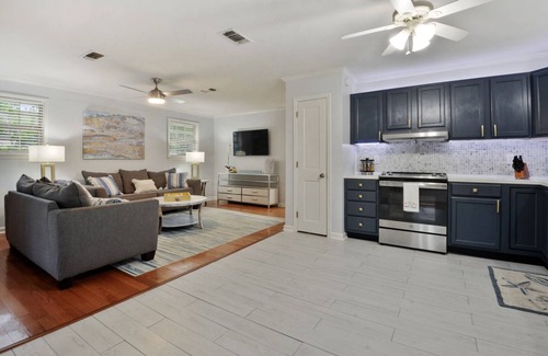 Bay St Louis House | Light the Fire Pit. Top Rated & Reviewed BSL w Pool , Deck, Dock & Water Access!