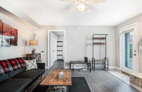 Lake Delton Apartment | LightHouse Cove #208