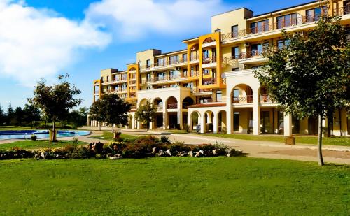 Balchik Apartment | Lighthouse Golf Resort, 75 mp2, with balcony