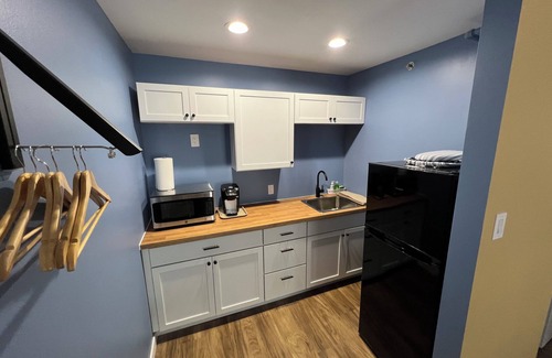 Hannibal Apartment | Lighthouse Inn & Suites