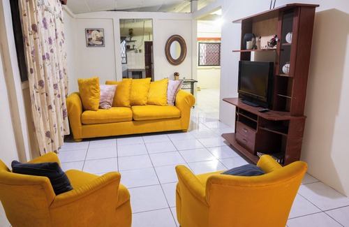 Managua House | Lighthouse La Virgen!