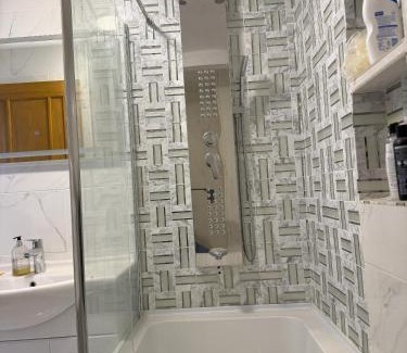 Dovercourt Apartment | Lighthouse Lodge