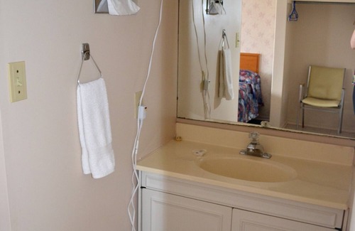 Walkerton Hotel | Lighthouse Motel