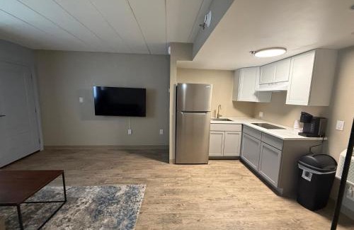 Hannibal Hotel | Lighthouse Suites