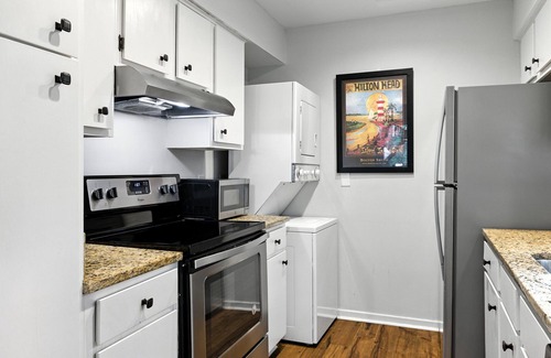Sea Pines Villa | Lighthouse Tennis Villas - Walking Distance to Harbor Town/Shops at Sea Pines