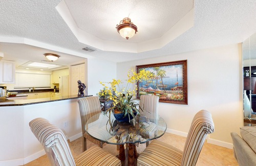 Sand Key Condo | Lighthouse Towers #206 | Condo on Gulf of Mexico with pool, beach access, tennis