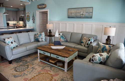 Audubon Place House | Lighthouse View | Beachfront Bliss. Bring the Whole Family (Pets Too)