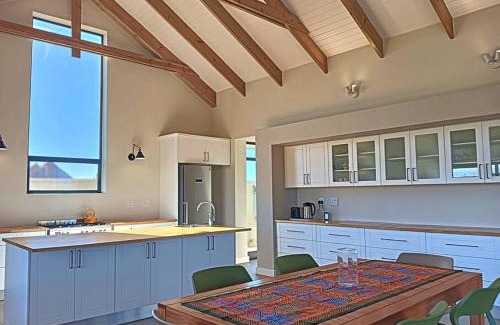 Kleinbaai Villa | Lighthouse Villa Romansbaai