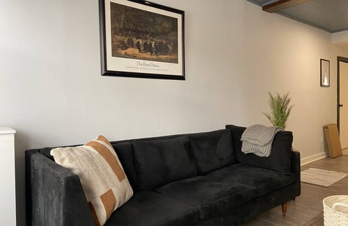 Downtown Saugerties Apartment | Lighthouse Walk - Full Floor Suite in the heart of Downtown