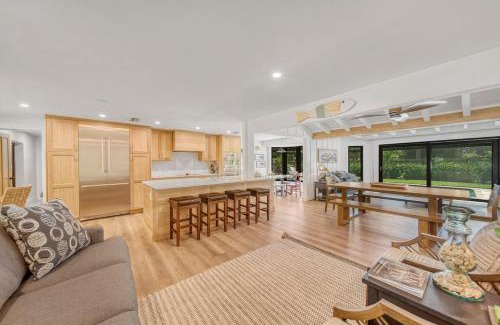 Sanibel House | Lighthouse Way Home