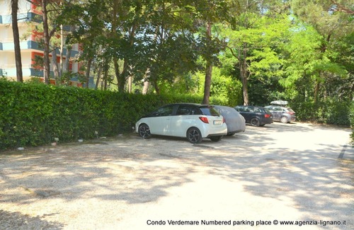Lignano Riviera Apartment | Lignano C: Living room + 2 bedrooms