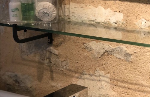 Saint-Quentin-du-Dropt Cottage | Liguand - Maison de la mere - 2 bed cottage for weekly rent