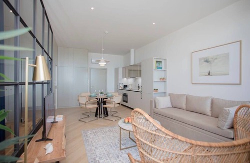 Foz do Douro Apartment | Liiiving in Porto| Luxury Beachfront Apartment III