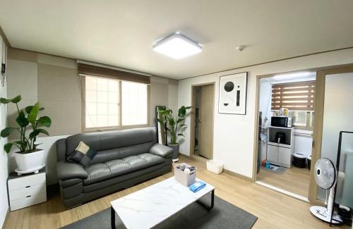 Seolcheon-myeon Villa | Like a local resident near a major tourist attraction in Gyeongju, can store luggage